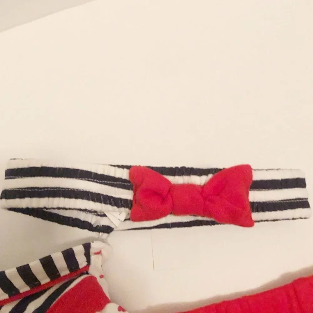 Adorable three‎ piece girls outfit size 3/6 months